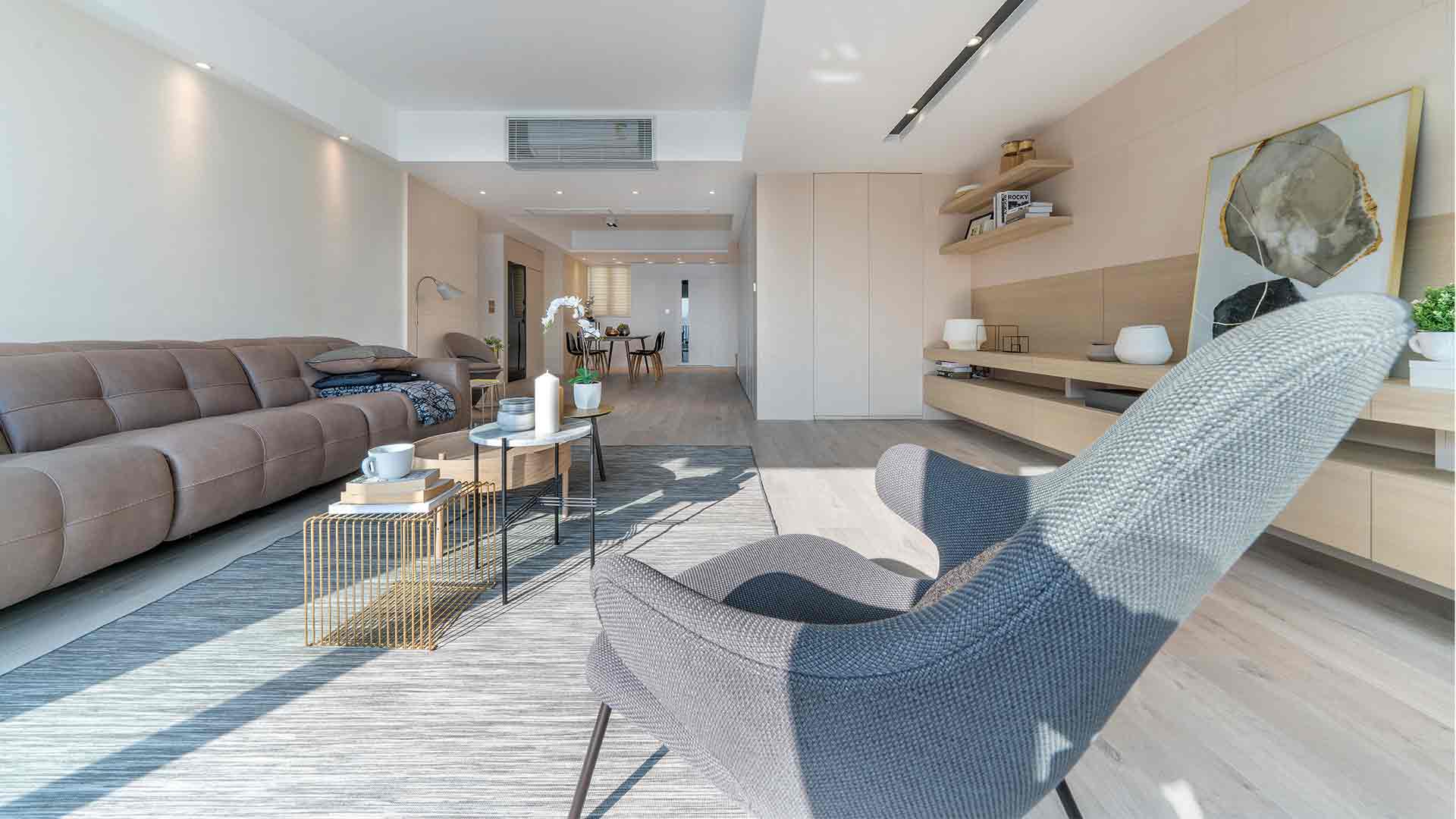 The Art of Longevity: A veritable gallery of delights, this Kowloon Tong residence displays the passion of its retired owners