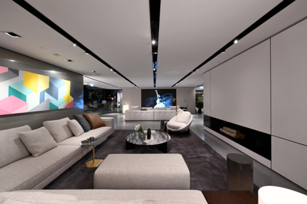 Andante showcases exclusive ART and full Minotti collection